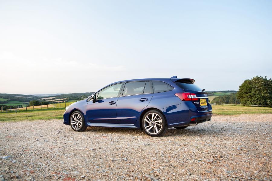  Subaru Levorg 2015 года  (UK) (фото 16 из 31)